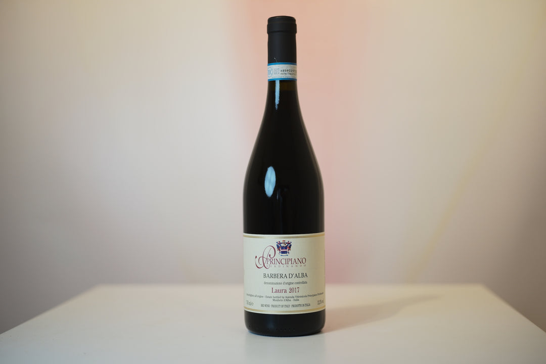 Principiano Ferdinando
プリンチピアーノ・フェルディナンド
Barbera d’Alba - Laura 2017
バルベーラ・ダルバ ラウラ 2017 - amala