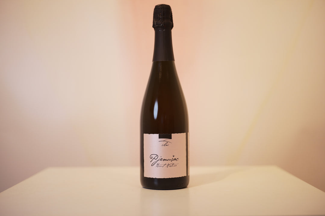 Clai Bijele Zemlje
クライ・ビエーレ・ゼミエ
Brut Nature - Pjenušac 2016
ブリュット・ナチュール ピイェヌシャツ - amala